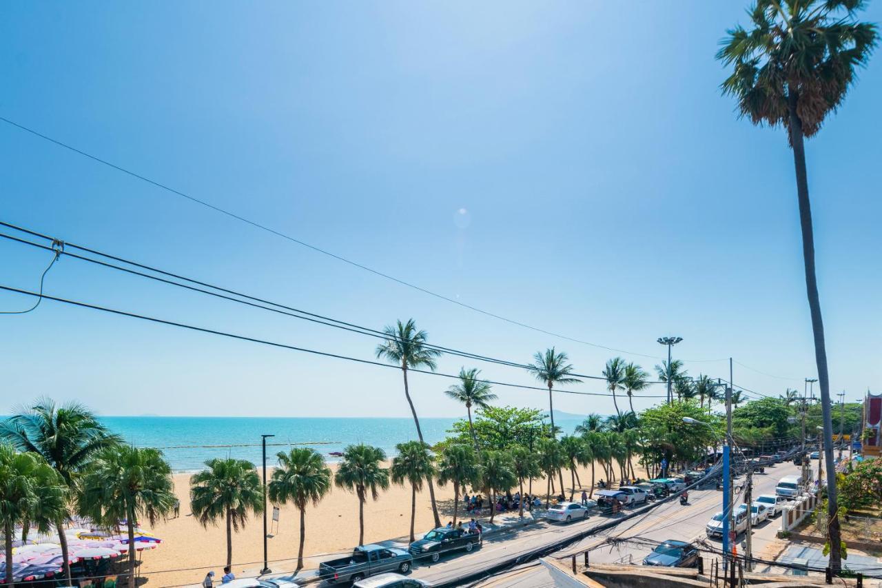 Happy Jomtien - Beachfront Екстериор снимка